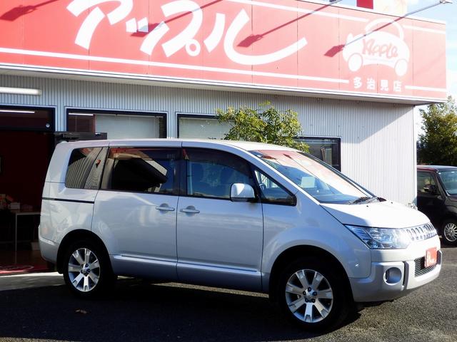 デリカＤ：５ Ｇ　パワーパッケージ　１年保証付き／４ＷＤ／７人乗／ガソリン／両側パワースライドドア／純正ナビ／地デジＴＶ／マルチビューカメラ／ドライブレコーダー／ＥＴＣ／オートクルーズ／ＨＩＤヘッドライト／スマートキー２個／純正アルミ（14枚目）