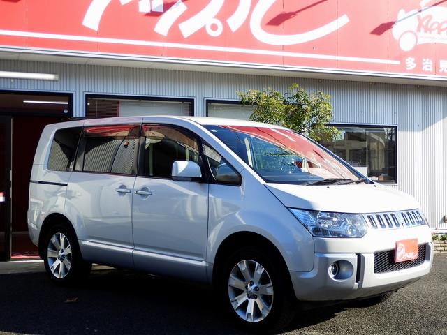 デリカＤ：５ Ｇ　パワーパッケージ　１年保証付き／４ＷＤ／７人乗／ガソリン／両側パワースライドドア／純正ナビ／地デジＴＶ／マルチビューカメラ／ドライブレコーダー／ＥＴＣ／オートクルーズ／ＨＩＤヘッドライト／スマートキー２個／純正アルミ（16枚目）