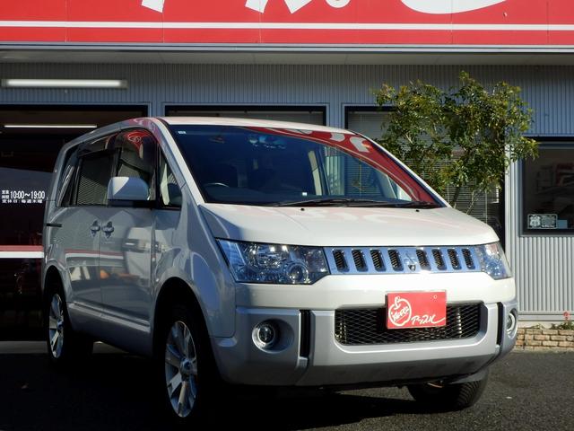 デリカＤ：５ Ｇ　パワーパッケージ　１年保証付き／４ＷＤ／７人乗／ガソリン／両側パワースライドドア／純正ナビ／地デジＴＶ／マルチビューカメラ／ドライブレコーダー／ＥＴＣ／オートクルーズ／ＨＩＤヘッドライト／スマートキー２個／純正アルミ（18枚目）