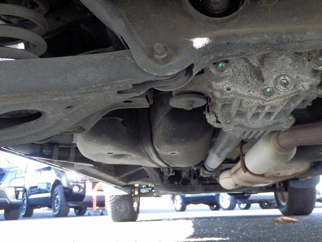 デリカＤ：５ Ｇ　パワーパッケージ　１年保証付き／４ＷＤ／７人乗／ガソリン／両側パワースライドドア／純正ナビ／地デジＴＶ／マルチビューカメラ／ドライブレコーダー／ＥＴＣ／オートクルーズ／ＨＩＤヘッドライト／スマートキー２個／純正アルミ（32枚目）