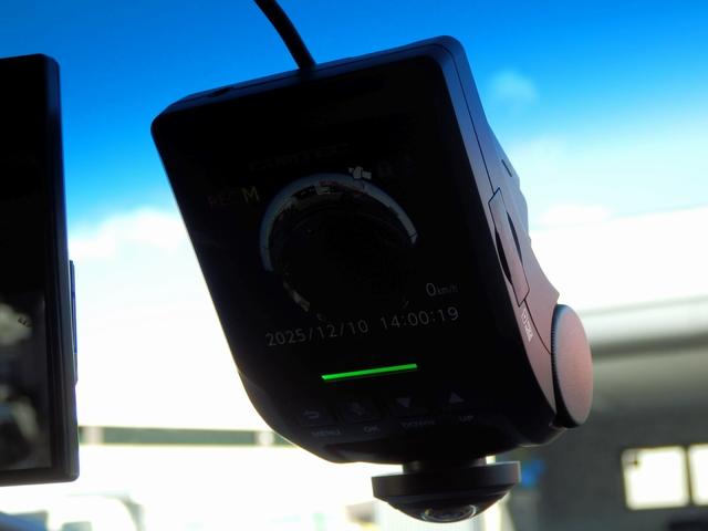 デリカＤ：５ Ｇ　パワーパッケージ　１年保証付き／４ＷＤ／７人乗／ガソリン／両側パワースライドドア／純正ナビ／地デジＴＶ／マルチビューカメラ／ドライブレコーダー／ＥＴＣ／オートクルーズ／ＨＩＤヘッドライト／スマートキー２個／純正アルミ（48枚目）