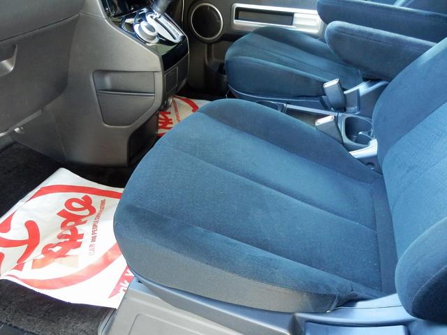 デリカＤ：５ Ｇ　パワーパッケージ　１年保証付き／４ＷＤ／７人乗／ガソリン／両側パワースライドドア／純正ナビ／地デジＴＶ／マルチビューカメラ／ドライブレコーダー／ＥＴＣ／オートクルーズ／ＨＩＤヘッドライト／スマートキー２個／純正アルミ（60枚目）