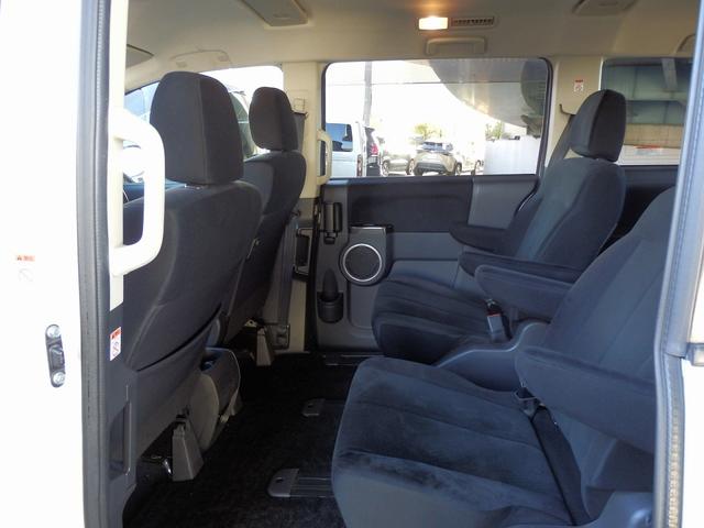 デリカＤ：５ Ｇ　パワーパッケージ　１年保証付き／４ＷＤ／７人乗／ガソリン／両側パワースライドドア／純正ナビ／地デジＴＶ／マルチビューカメラ／ドライブレコーダー／ＥＴＣ／オートクルーズ／ＨＩＤヘッドライト／スマートキー２個／純正アルミ（66枚目）