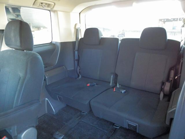 デリカＤ：５ Ｇ　パワーパッケージ　１年保証付き／４ＷＤ／７人乗／ガソリン／両側パワースライドドア／純正ナビ／地デジＴＶ／マルチビューカメラ／ドライブレコーダー／ＥＴＣ／オートクルーズ／ＨＩＤヘッドライト／スマートキー２個／純正アルミ（69枚目）