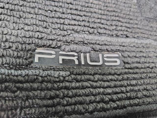 プリウス Sセーフティプラス 4WD ドライブレコーダー ETC クリアランスソナー オートクルーズコントロール パークアシスト 衝突被害軽減システム バックカメラ ナビ TV アルミホイール オートマチックハイビーム(36枚目)