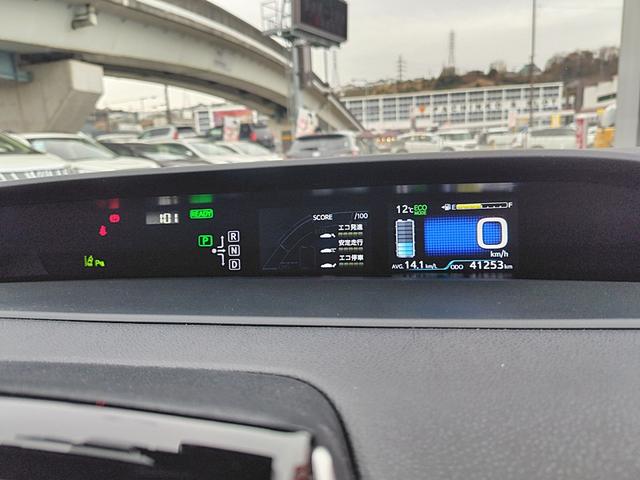 プリウス Sセーフティプラス 4WD ドライブレコーダー ETC クリアランスソナー オートクルーズコントロール パークアシスト 衝突被害軽減システム バックカメラ ナビ TV アルミホイール オートマチックハイビーム(40枚目)