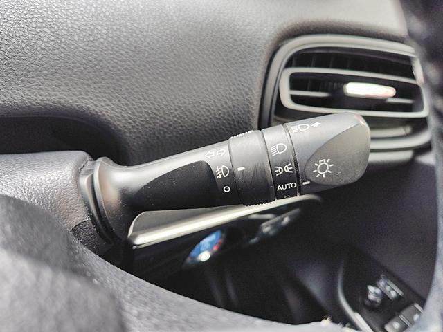 プリウス Sセーフティプラス 4WD ドライブレコーダー ETC クリアランスソナー オートクルーズコントロール パークアシスト 衝突被害軽減システム バックカメラ ナビ TV アルミホイール オートマチックハイビーム(68枚目)