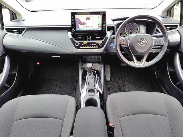 カローラツーリング ハイブリッド　Ｓ　ドライブレコーダー　バックカメラ　ナビ　ＴＶ　クリアランスソナー　オートクルーズコントロール　レーンアシスト　衝突被害軽減システム　アルミホイール　オートマチックハイビーム　オートライト（2枚目）
