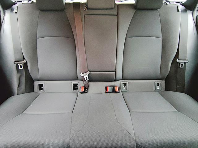 カローラツーリング ハイブリッド　Ｓ　ドライブレコーダー　バックカメラ　ナビ　ＴＶ　クリアランスソナー　オートクルーズコントロール　レーンアシスト　衝突被害軽減システム　アルミホイール　オートマチックハイビーム　オートライト（68枚目）