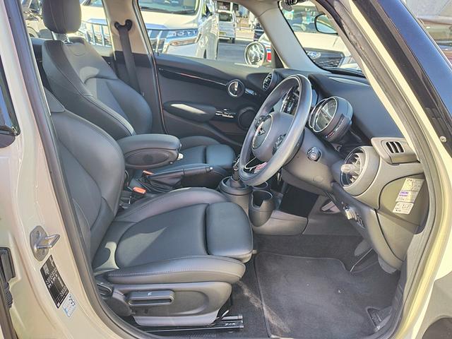 ＭＩＮＩ クーパー　ピカデリーエディション　ドライブレコーダー　バックカメラ　ナビ　クリアランスソナー　衝突被害軽減システム　アルミホイール　オートライト　ＬＥＤヘッドランプ　革シート　ターボ　キーレスエントリー　アイドリングストップ（50枚目）