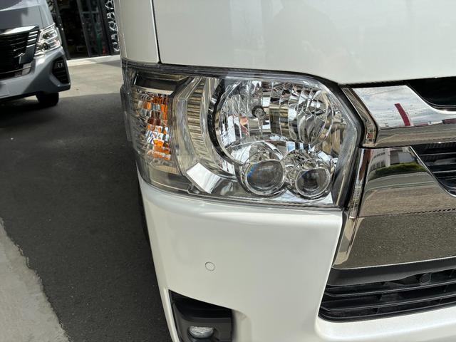 ハイエースバン スーパーGL ダークプライムII パールホワイト デジタルインナミラー パノラミックビューモニター パワースライドドア 2WD ディーゼル アドブルー 純正アルミホイール(5枚目)