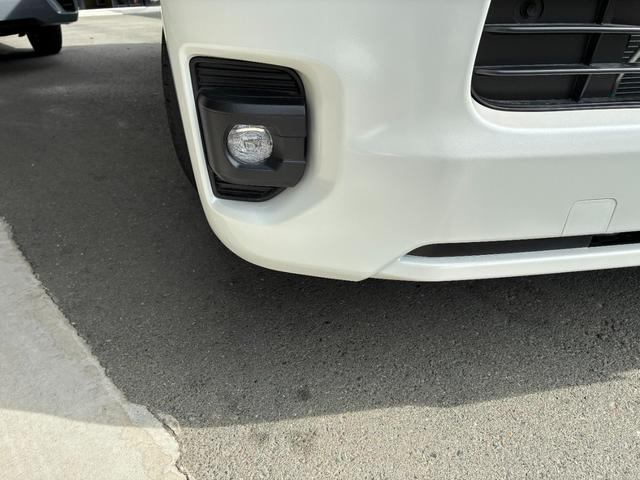 ハイエースバン スーパーGL ダークプライムII パールホワイト デジタルインナミラー パノラミックビューモニター パワースライドドア 2WD ディーゼル アドブルー 純正アルミホイール(6枚目)