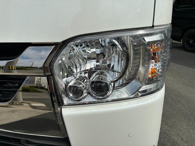 ハイエースバン スーパーGL ダークプライムII パールホワイト デジタルインナミラー パノラミックビューモニター パワースライドドア 2WD ディーゼル アドブルー 純正アルミホイール(7枚目)