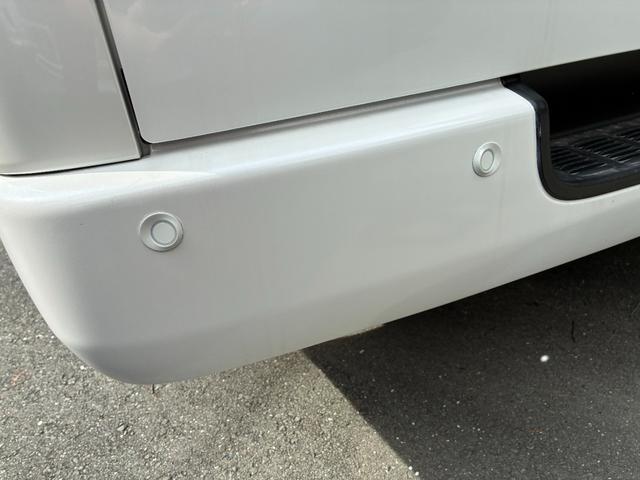 ハイエースバン スーパーGL ダークプライムII パールホワイト デジタルインナミラー パノラミックビューモニター パワースライドドア 2WD ディーゼル アドブルー 純正アルミホイール(22枚目)