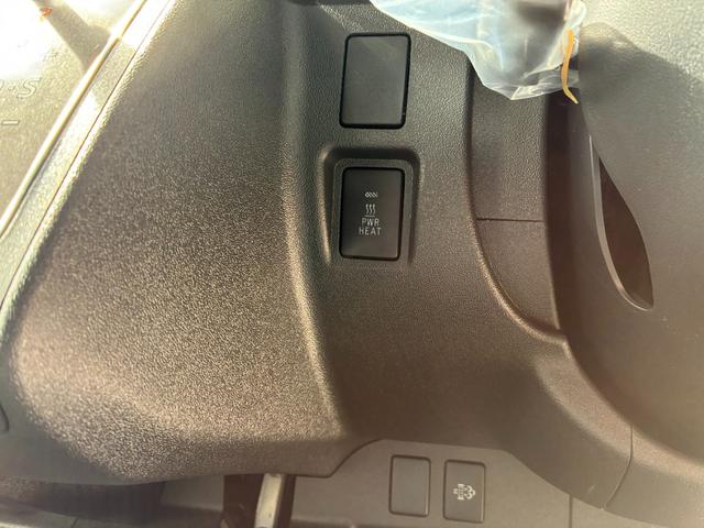 ハイエースバン スーパーGL ダークプライムII パールホワイト デジタルインナミラー パノラミックビューモニター パワースライドドア 2WD ディーゼル アドブルー 純正アルミホイール(37枚目)