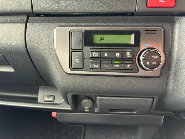 ハイエースバン スーパーGL ダークプライムII パールホワイト デジタルインナミラー パノラミックビューモニター パワースライドドア 2WD ディーゼル アドブルー 純正アルミホイール(39枚目)