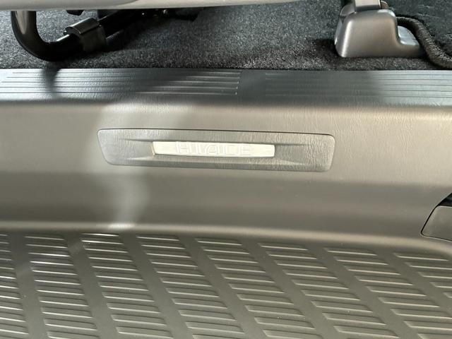 ハイエースバン スーパーGL ダークプライムII パールホワイト デジタルインナミラー パノラミックビューモニター パワースライドドア 2WD ディーゼル アドブルー 純正アルミホイール(65枚目)