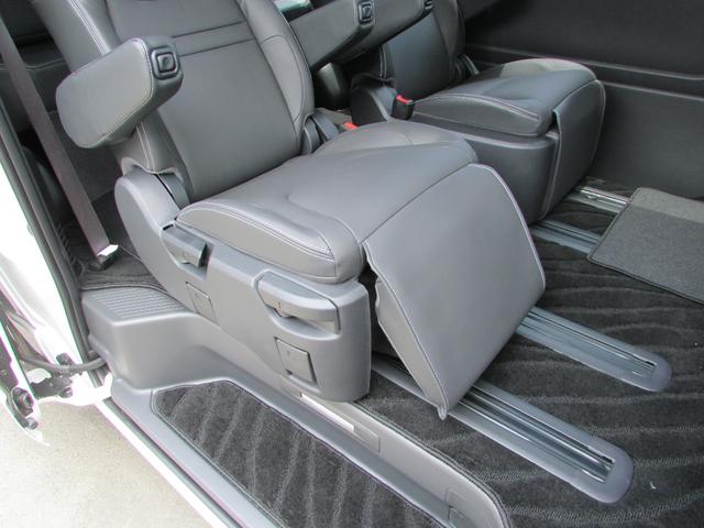 ハイエースバン スーパーＧＬ　ダークプライムＩＩ　ＲＡＶＥ７　レイブ７　５ナンバー７人乗り　キャプテンシート　オットマン　背面セパレート式ベンチシート　レザー　パノラミックビューモニター　ＬＥＤヘッドライト　ＬＥＤフォグ（7枚目）