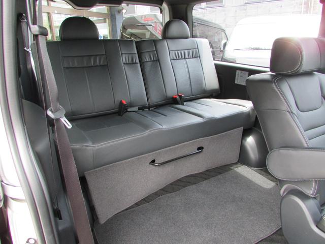 ハイエースバン スーパーＧＬ　ダークプライムＩＩ　ＲＡＶＥ７　レイブ７　５ナンバー７人乗り　キャプテンシート　オットマン　背面セパレート式ベンチシート　レザー　パノラミックビューモニター　ＬＥＤヘッドライト　ＬＥＤフォグ（13枚目）