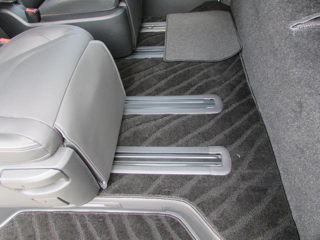 ハイエースバン スーパーＧＬ　ダークプライムＩＩ　ＲＡＶＥ７　レイブ７　５ナンバー７人乗り　キャプテンシート　オットマン　背面セパレート式ベンチシート　レザー　パノラミックビューモニター　ＬＥＤヘッドライト　ＬＥＤフォグ（16枚目）