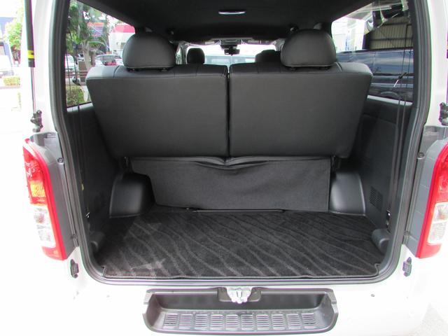ハイエースバン スーパーＧＬ　ダークプライムＩＩ　ＲＡＶＥ７　レイブ７　５ナンバー７人乗り　キャプテンシート　オットマン　背面セパレート式ベンチシート　レザー　パノラミックビューモニター　ＬＥＤヘッドライト　ＬＥＤフォグ（21枚目）