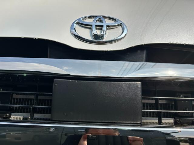 ハイエースバン スーパーＧＬ　ダークプライムＩＩ　ＲＡＶＥ７　レイブ７　５ナンバー７人乗り　キャプテンシート　オットマン　背面セパレート式ベンチシート　レザー　パノラミックビューモニター　ＬＥＤヘッドライト　ＬＥＤフォグ（33枚目）