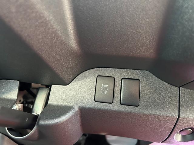 ハイエースバン スーパーＧＬ　ダークプライムＩＩ　ＲＡＶＥ７　レイブ７　５ナンバー７人乗り　キャプテンシート　オットマン　背面セパレート式ベンチシート　レザー　パノラミックビューモニター　ＬＥＤヘッドライト　ＬＥＤフォグ（36枚目）