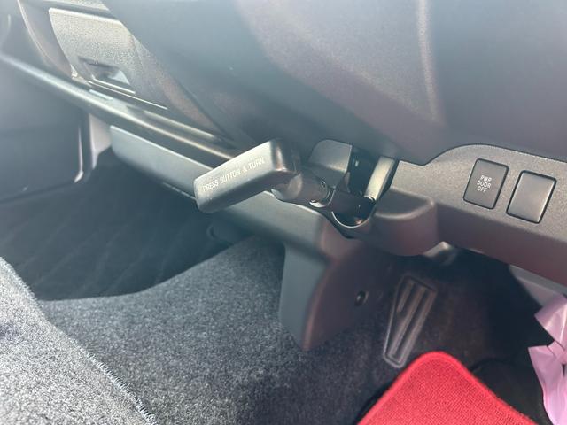 ハイエースバン スーパーＧＬ　ダークプライムＩＩ　ＲＡＶＥ７　レイブ７　５ナンバー７人乗り　キャプテンシート　オットマン　背面セパレート式ベンチシート　レザー　パノラミックビューモニター　ＬＥＤヘッドライト　ＬＥＤフォグ（47枚目）