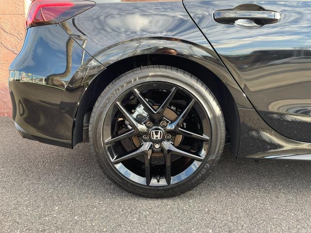 シビック RS 6MT ナビ リアカメラ 電動シート BOSEスピーカー 18インチアルミ(5枚目)