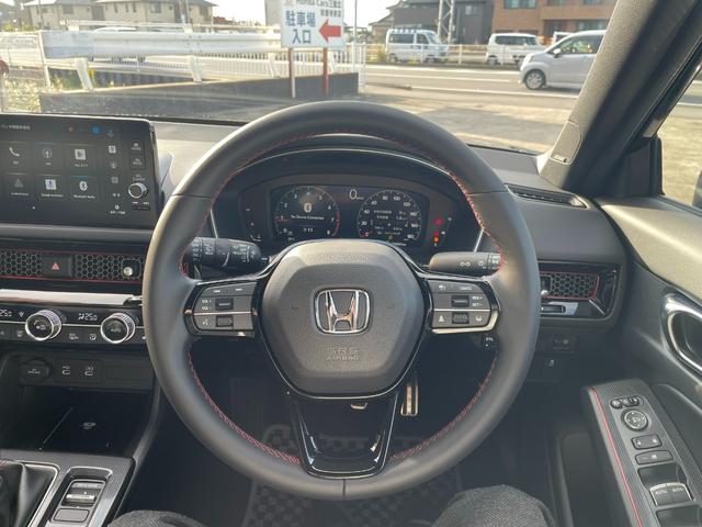 シビック RS 6MT ナビ リアカメラ 電動シート BOSEスピーカー 18インチアルミ(6枚目)