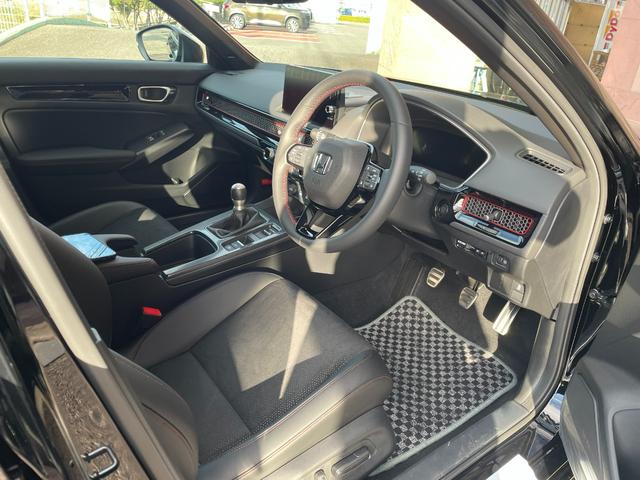 シビック RS 6MT ナビ リアカメラ 電動シート BOSEスピーカー 18インチアルミ(7枚目)
