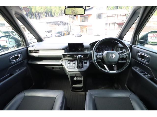 ステップワゴン スパーダ ETC クリアランスソナー オートクルーズコントロール レーンアシスト 衝突被害軽減システム 両側電動スライドドア オートライト LEDヘッドランプ 電動リアゲート スマートキー アイドリングストップ(2枚目)