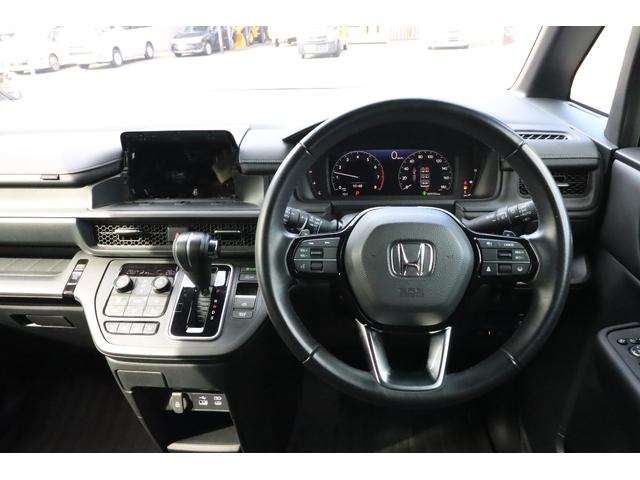 ステップワゴン スパーダ ETC クリアランスソナー オートクルーズコントロール レーンアシスト 衝突被害軽減システム 両側電動スライドドア オートライト LEDヘッドランプ 電動リアゲート スマートキー アイドリングストップ(3枚目)