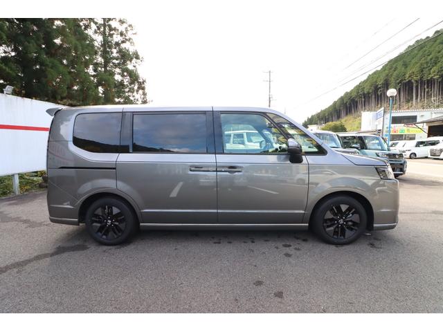 ステップワゴン スパーダ ETC クリアランスソナー オートクルーズコントロール レーンアシスト 衝突被害軽減システム 両側電動スライドドア オートライト LEDヘッドランプ 電動リアゲート スマートキー アイドリングストップ(14枚目)