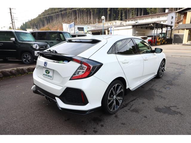 シビック ハッチバック ETC バックカメラ オートクルーズコントロール ナビ オートライト LEDヘッドランプ アルミホイール スマートキー アイドリングストップ シートヒーター CVT 盗難防止システム 衝突安全ボディ(17枚目)