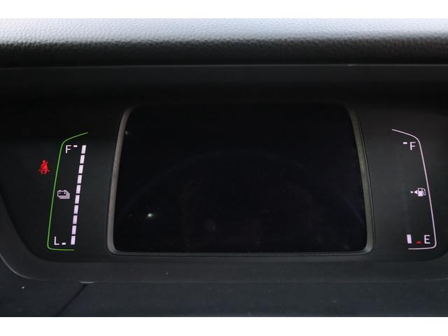 フィット ｅ：ＨＥＶホーム　４ＷＤ　ドライブレコーダー　ＥＴＣ　ナビ　クリアランスソナー　オートクルーズコントロール　レーンアシスト　衝突被害軽減システム　オートライト　ＬＥＤヘッドランプ　スマートキー　アイドリングストップ（21枚目）