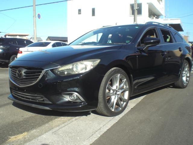 店舗が手狭にて、第２、第３駐車場に保管して有る車両が御座いますので、お越しの際に連絡を頂けますと店舗までの移動が出来ますのでご連絡を頂けますと幸いです。