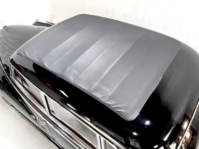 メルセデス・ベンツその他 　ｗ１８６　３００ｃ　Ａｄｅｎａｕｅｒ３速ＡＴ　オープントップ　レザーシート　リアサスレベライザー　カセット　革シート（30枚目）