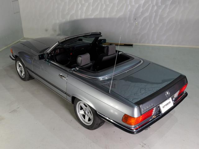 ５６０ＳＬ　ディーラー車　左ハンドル(24枚目)