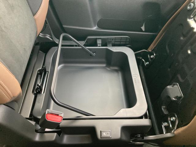 クロスビー ＨＹＢＲＩＤ　ＭＺ　４型　ブラウンアクセントパッケージ装着車　全方位モニター用カメラパッケージ装着　ターボ車　デュアルカメラブレーキサポート（19枚目）