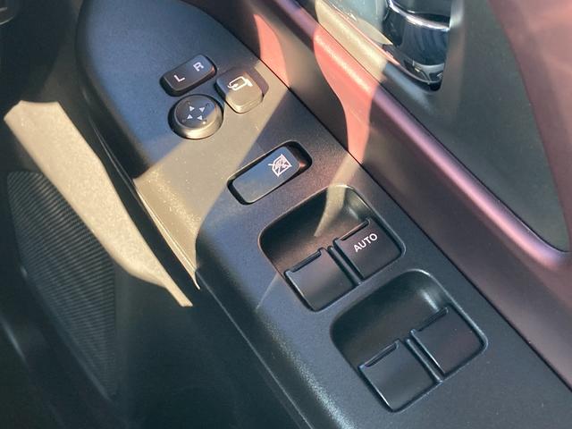 スペーシアカスタム ＨＹＢＲＩＤ　ＸＳターボ　デュアルセンサーブレーキサポートＩＩ　全方位モニター付メモリーナビゲーション　スズキコネクト対応通信機装着（18枚目）