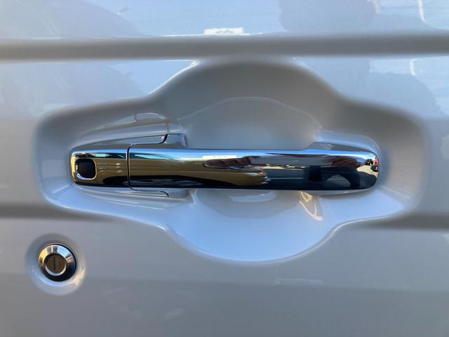 スペーシアカスタム ＨＹＢＲＩＤ　ＸＳターボ　デュアルセンサーブレーキサポートＩＩ　全方位モニター付メモリーナビゲーション　スズキコネクト対応通信機装着（39枚目）