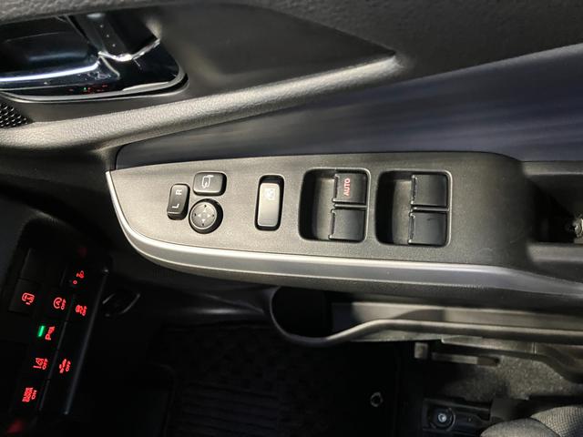 ソリオ HYBRID MX 3型 デュアルセンサーブレーキサポートII LEDヘッドランプ装着 全方位モニター付メモリーナビゲーション スズキコネクト対応通信機装着(16枚目)