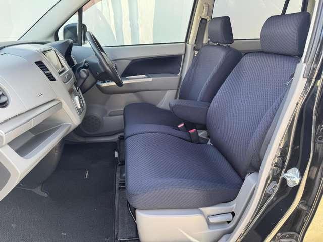 ワゴンＲ ＦＸリミテッド　プッシュスタート／スマートキー　ＨＤＤナビ　純正１４インチアルミ　ベンチシート（17枚目）