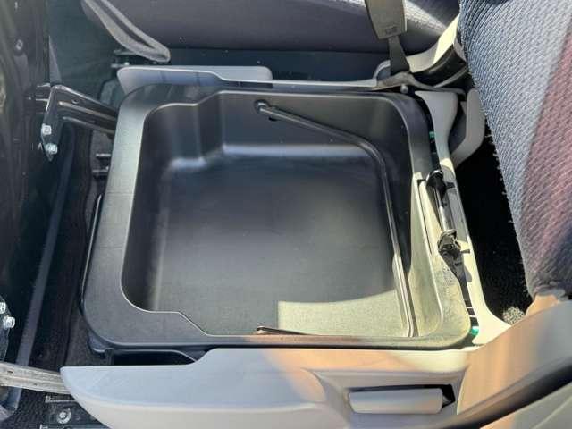 ワゴンＲ ＦＸリミテッド　プッシュスタート／スマートキー　ＨＤＤナビ　純正１４インチアルミ　ベンチシート（23枚目）
