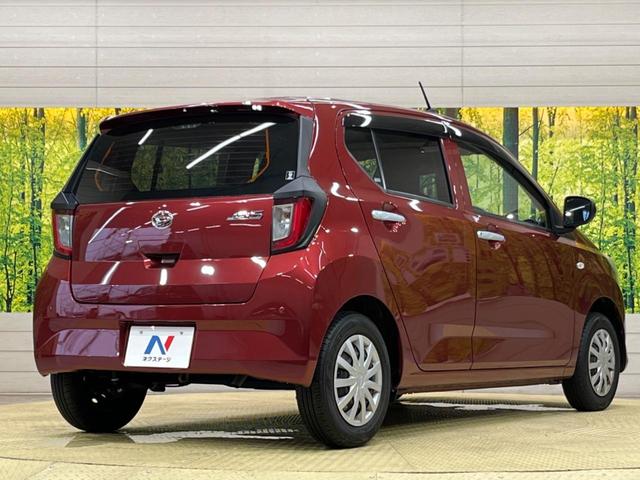 L SAIII 禁煙車 スマートアシスト3 オートライト オートマチックハイビーム 踏み間違い防止装置 車線逸脱警報 アイドリングストップ AUX接続 パワーウィンドウ パワーステアリング トラクションコントロール(18枚目)