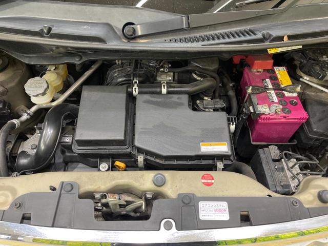 ドルチェX 禁煙車 純正SDナビ バックカメラ フルセグTV ホワイトレザーシート アイドリングストップ オートライト HIDヘッドライト フォグランプ スマートキー オートエアコン プライバシーガラス(19枚目)