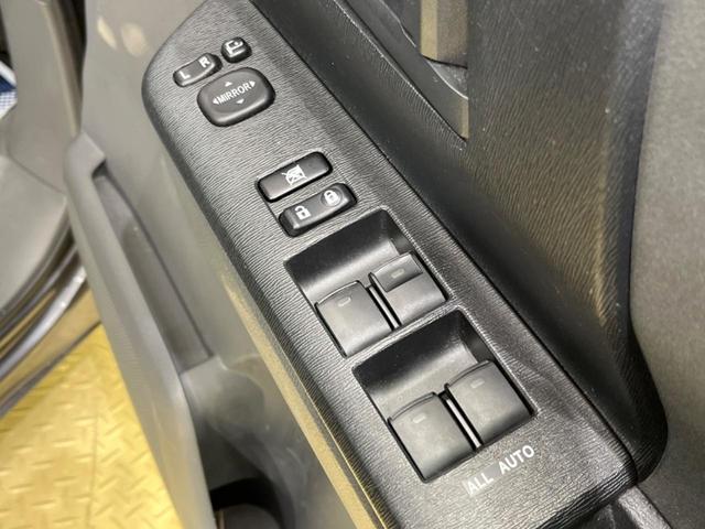 X スマートエディション 禁煙車 純正SDナビ 両側電動スライドドア ETC バックカメラ 3列シート スマートキー デュアルオートエアコン オートライト HIDヘッドライト CD・DVD再生可 ミュージックプレイヤー接続可(27枚目)