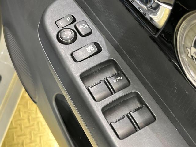 10thアニバーサリーリミテッド 禁煙車 スマートキー プッシュスタート シートヒーター オートエアコン 電動格納ミラー ヴァニティミラー 純正アルミホイール ヘッドライトレベライザー シートリフター CD(6枚目)