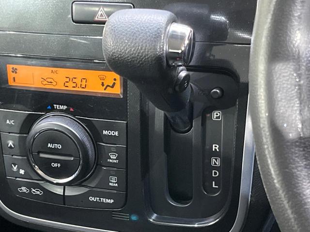 X 禁煙車 SDナビ HIDヘッドライト スマートキー プッシュスタート オートエアコン フロントフォグ シートアンダーボックス 純正14アルミ ETC シートリフター(24枚目)